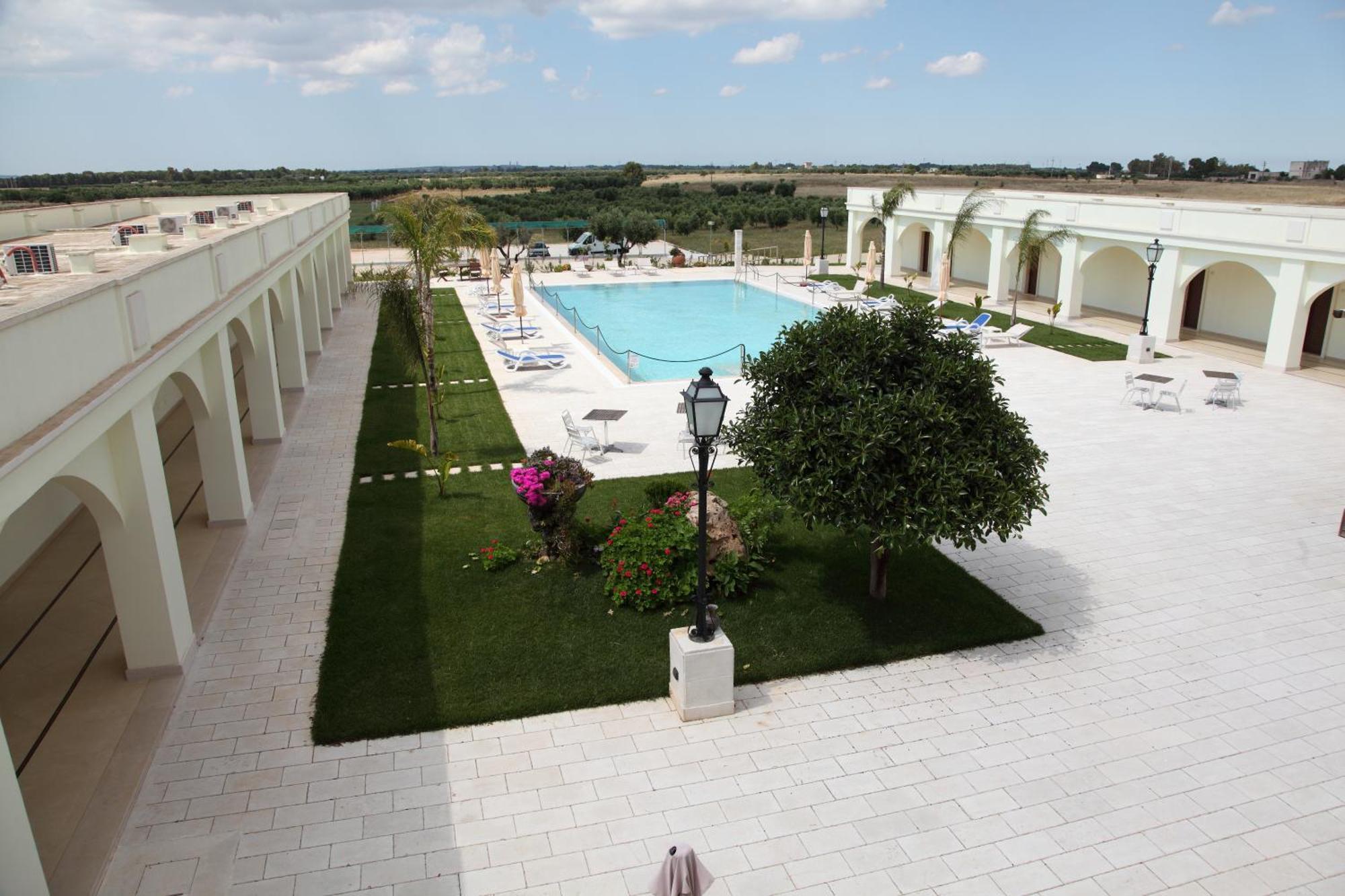 Agri Hotel Conte Salentino Sant Isidoro  Exterior foto